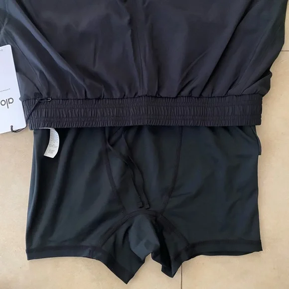 SOLD ALO Yoga Men’s “Adapt” 5” Inseam Short w/ Liner (S) *BESTSELLER* - Picture 13 of 13